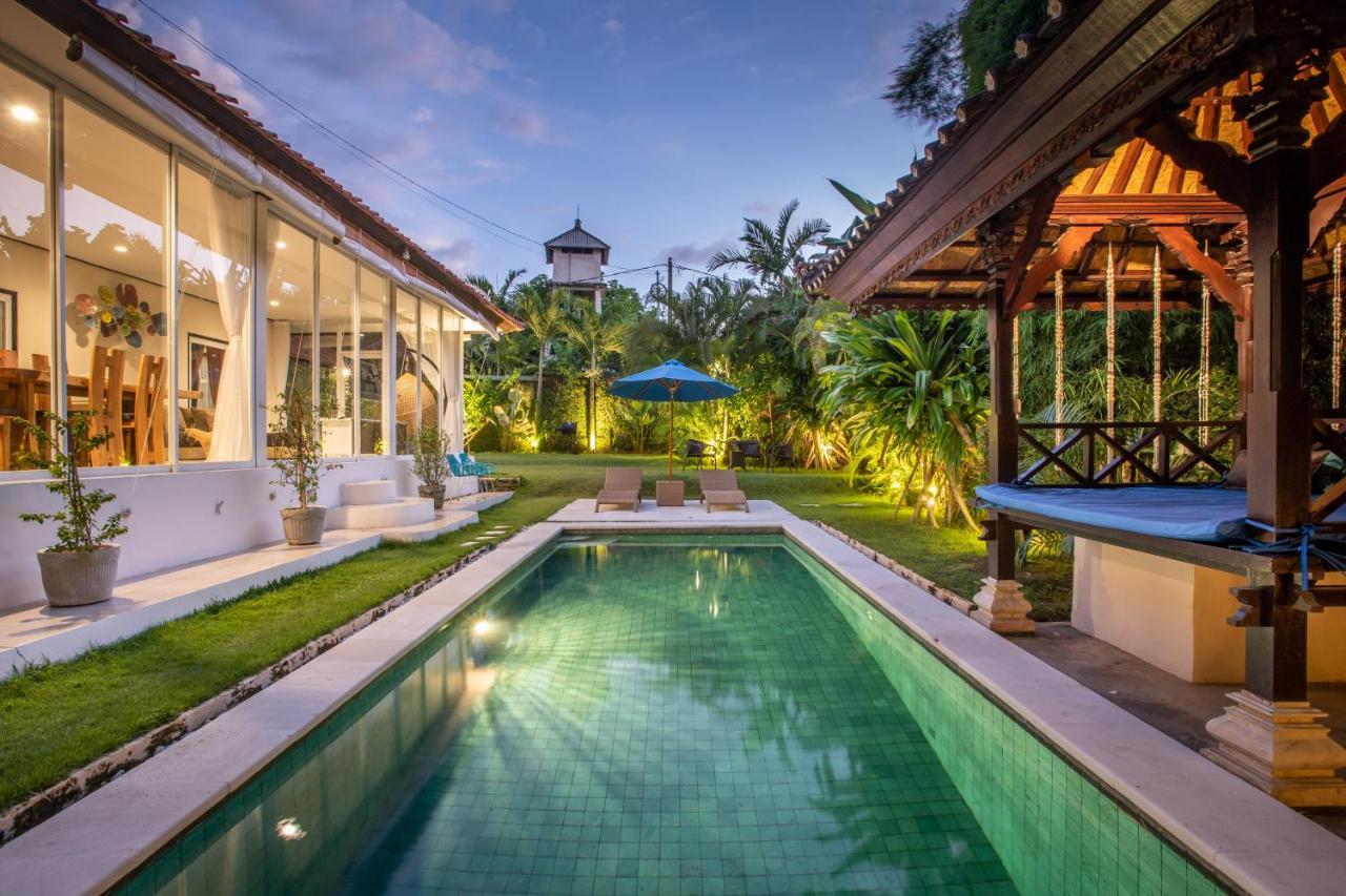 Villa Janitra Seminyak  Exterior photo